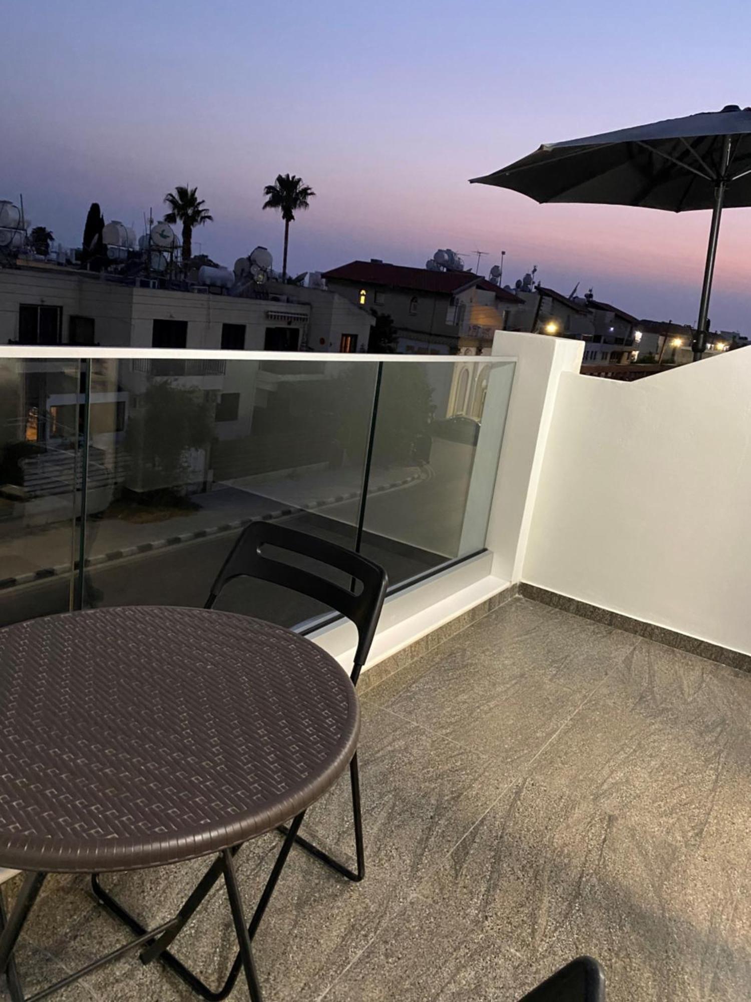 Ev Zin - Modern, Cozy, 1 Bed, Pool, 2 Balconies, A105 Lejlighed Paphos Eksteriør billede