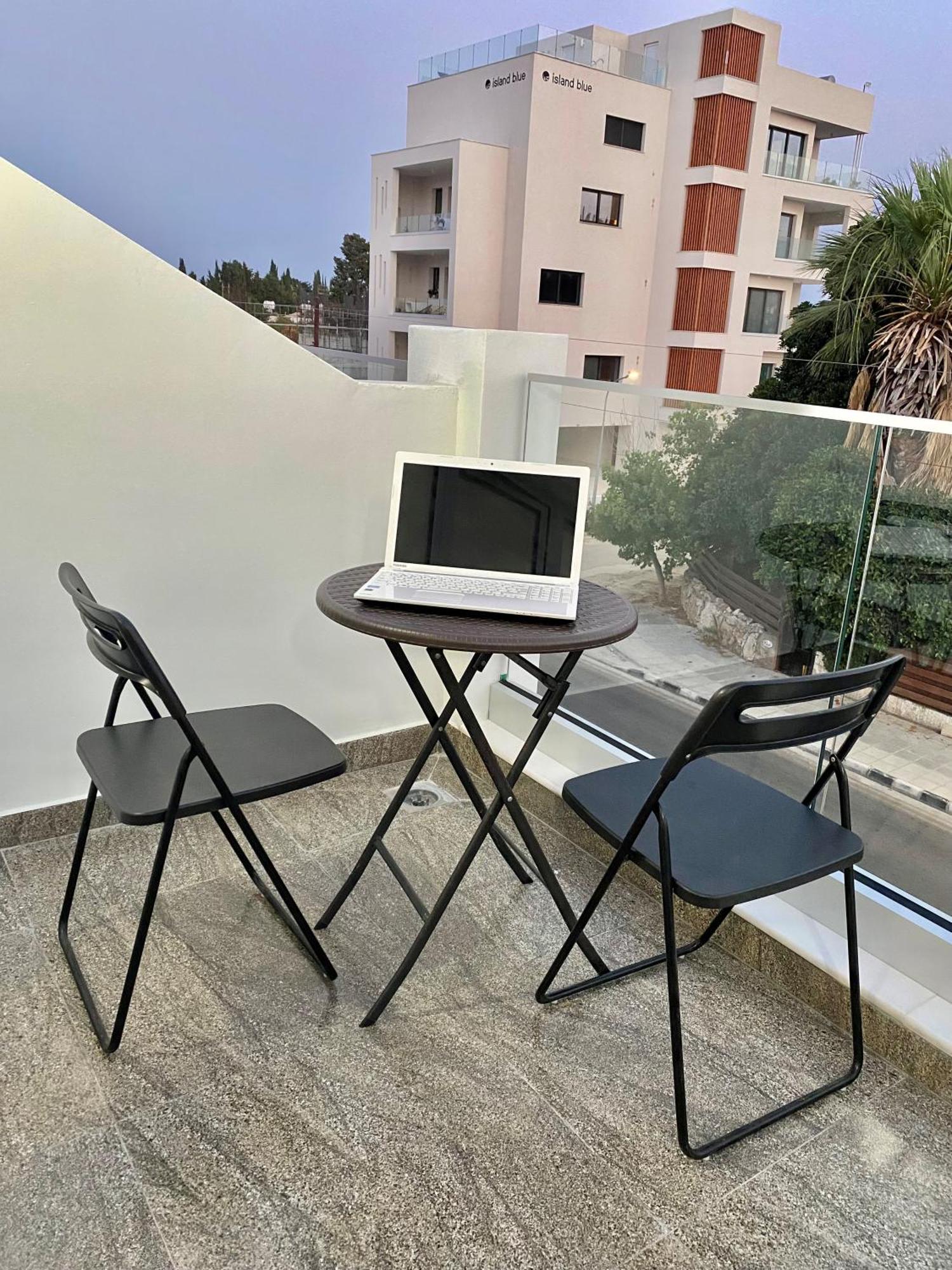 Ev Zin - Modern, Cozy, 1 Bed, Pool, 2 Balconies, A105 Lejlighed Paphos Eksteriør billede